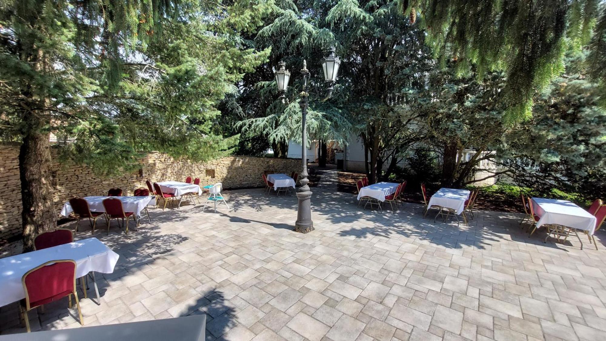 Castle Garden *** Apartman Szombathely Kültér fotó
