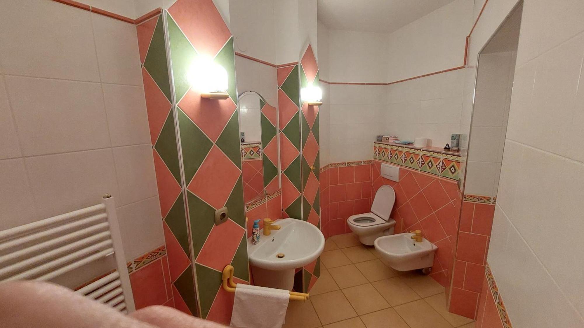 Castle Garden *** Apartman Szombathely Szoba fotó